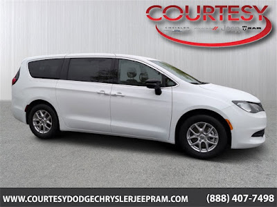 2025 Chrysler Voyager