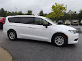 2025 Chrysler Voyager LX