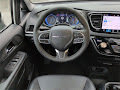 2025 Chrysler Voyager LX