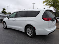 2025 Chrysler Voyager LX
