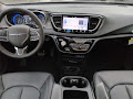 2025 Chrysler Voyager LX