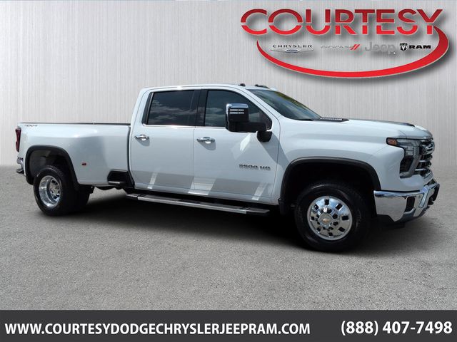 2025 Chevrolet Silverado 3500HD LTZ