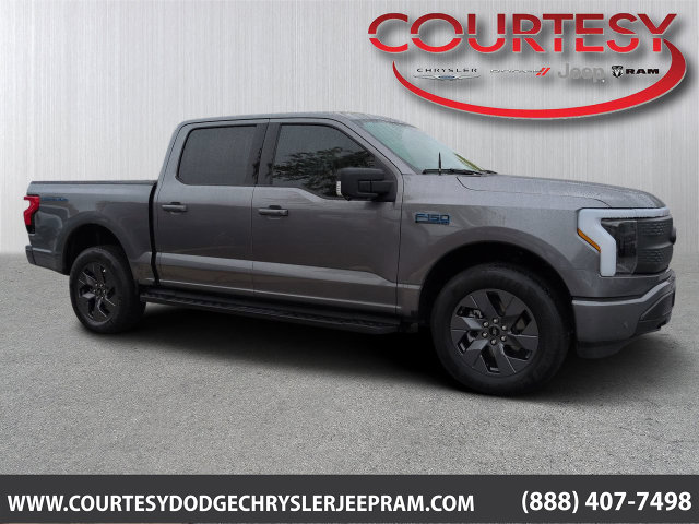 2025 Ford F-150 Lightning Flash
